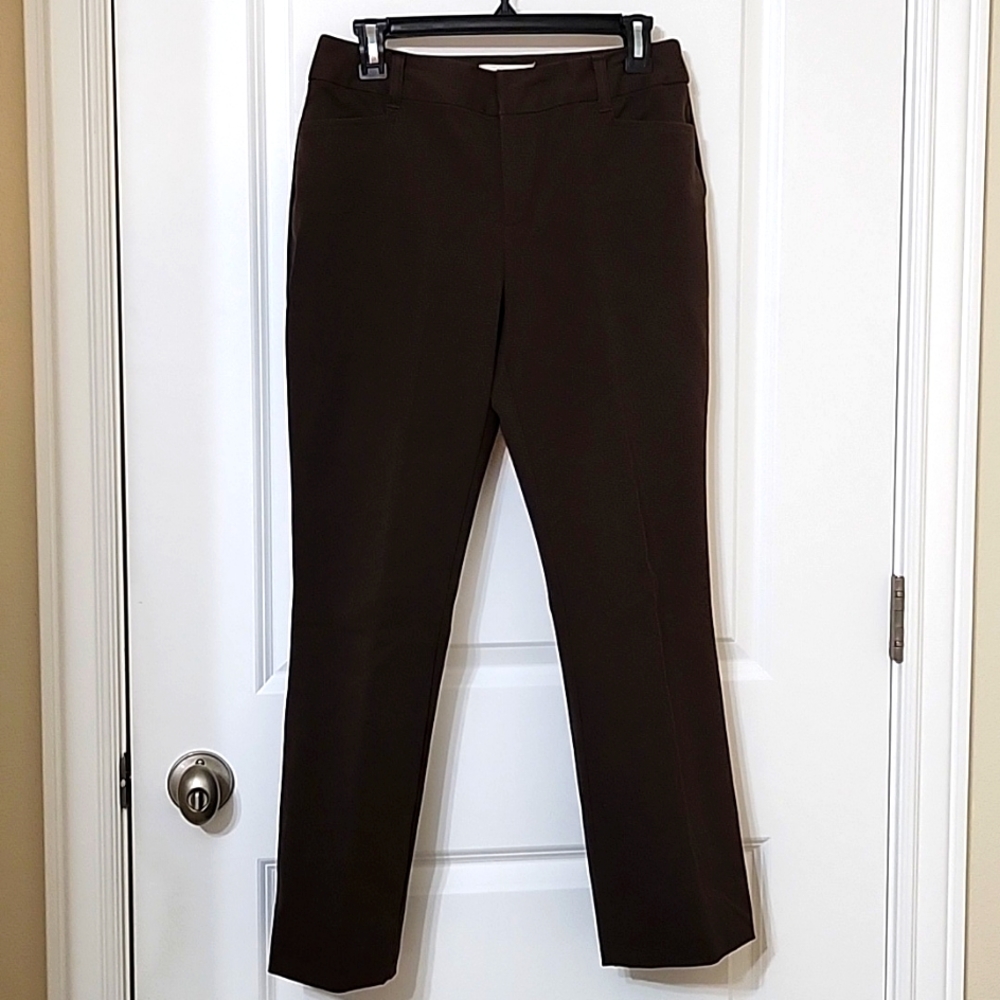 ST JOHN'S BAY BROWN PANTS SZ 8P EUC